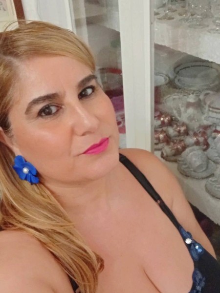 Gloria61032 dating