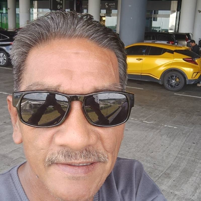 Mokhtar, 63