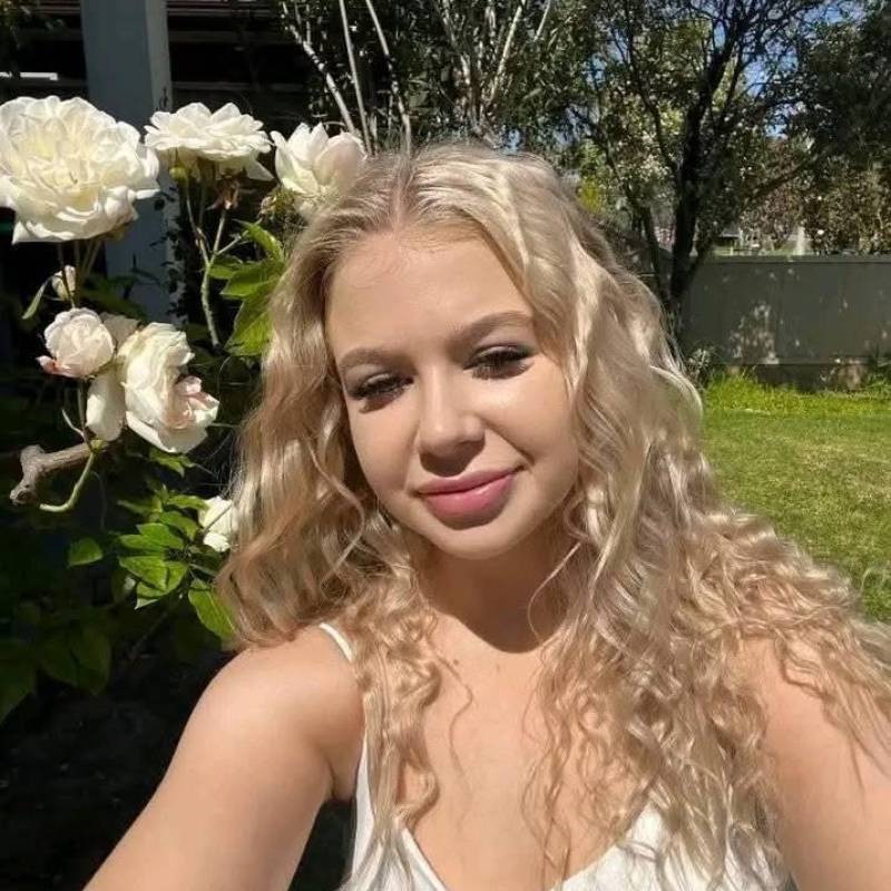 bernice, 44, West