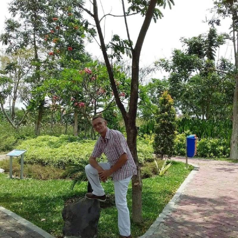 Helmut, 70, Otjiwarongo