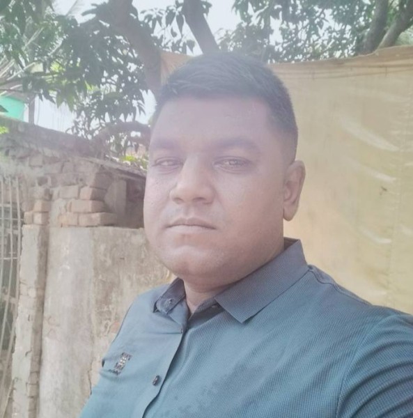 Akbar, 31, North Mankato