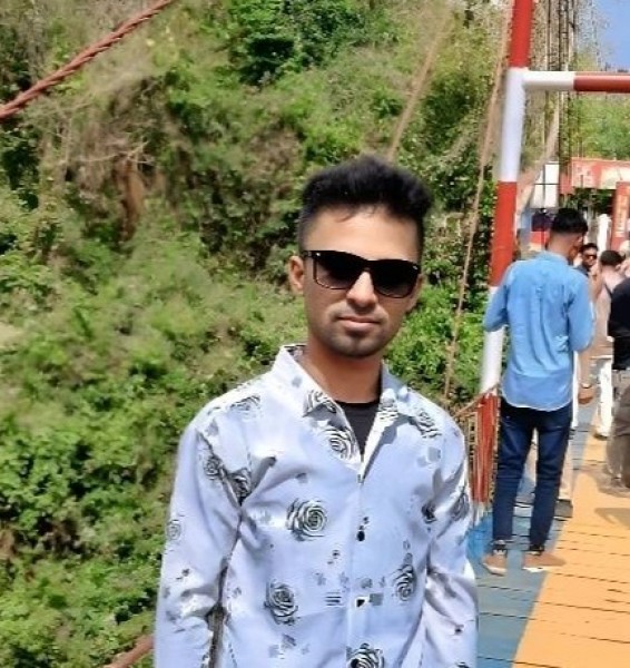 Monowar, 26