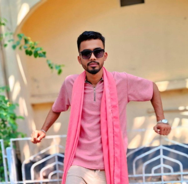 Zisan Ahmed, 21, Betania