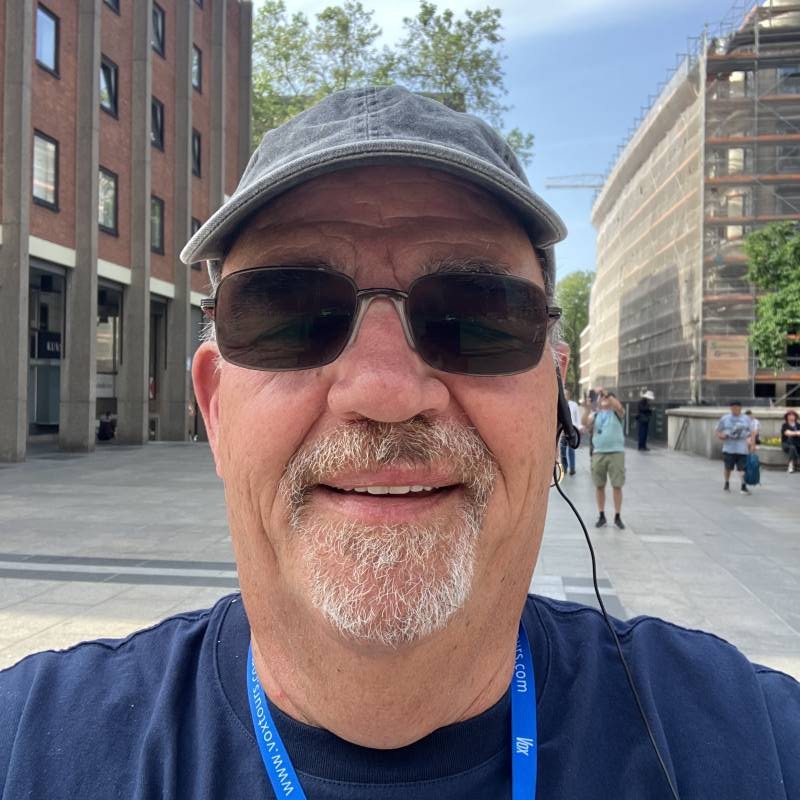 Bry, 62, Petrovec