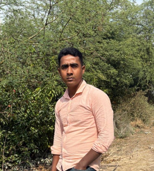 Anik, 27