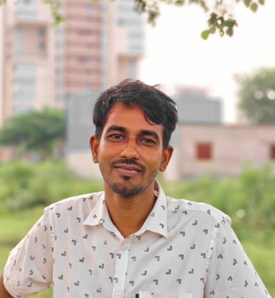Akash Ahmed, 26, Meknes