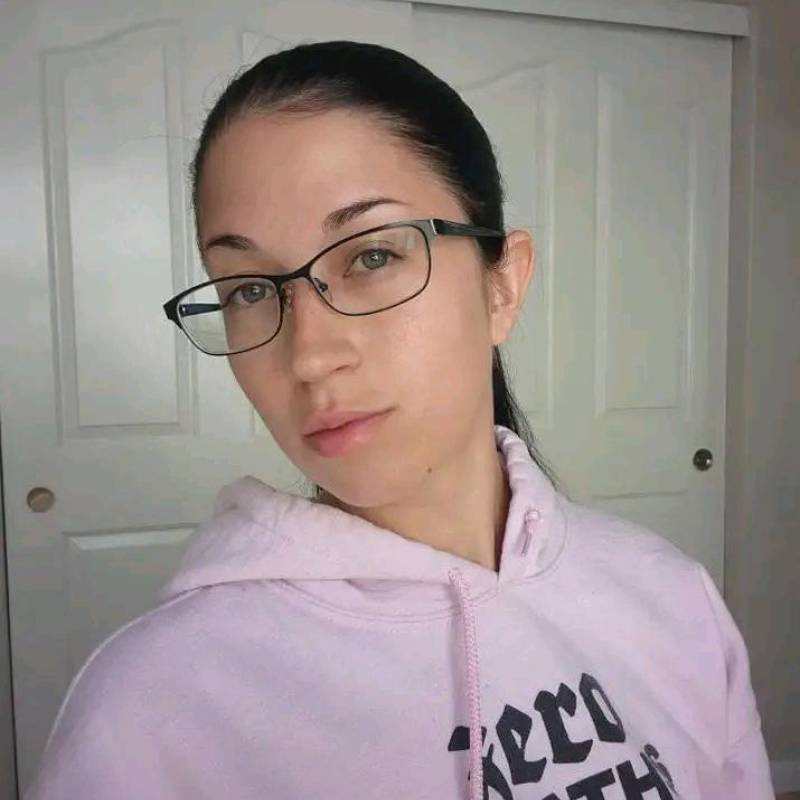 Vanessa, 31