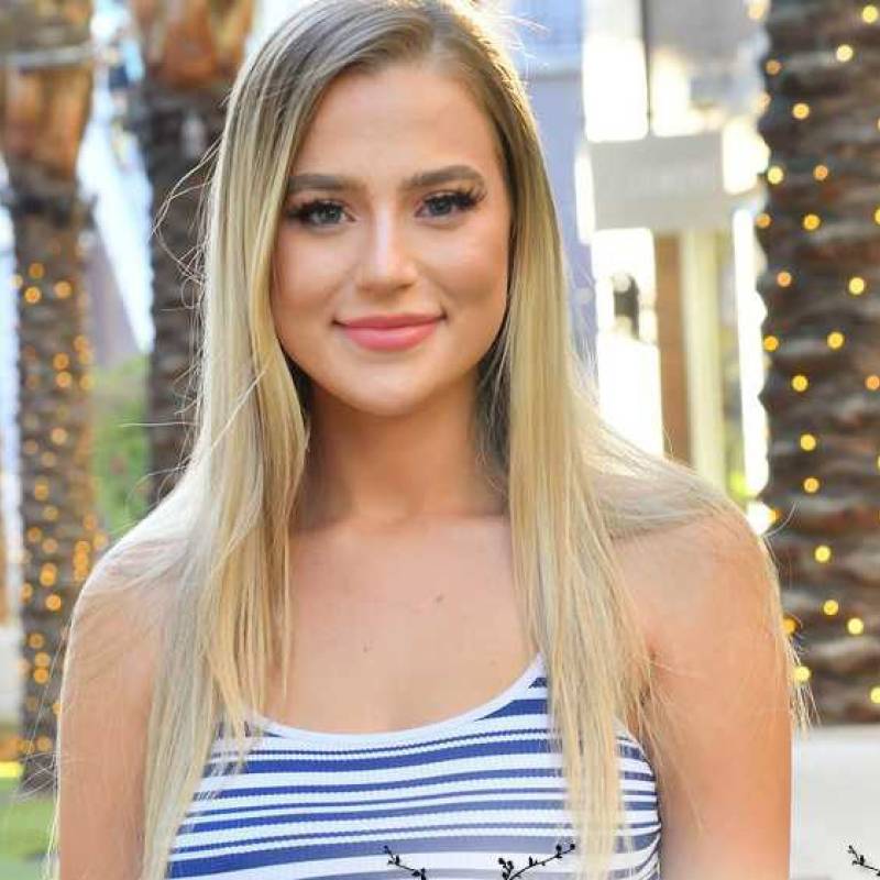 Angela, 30, Kuks