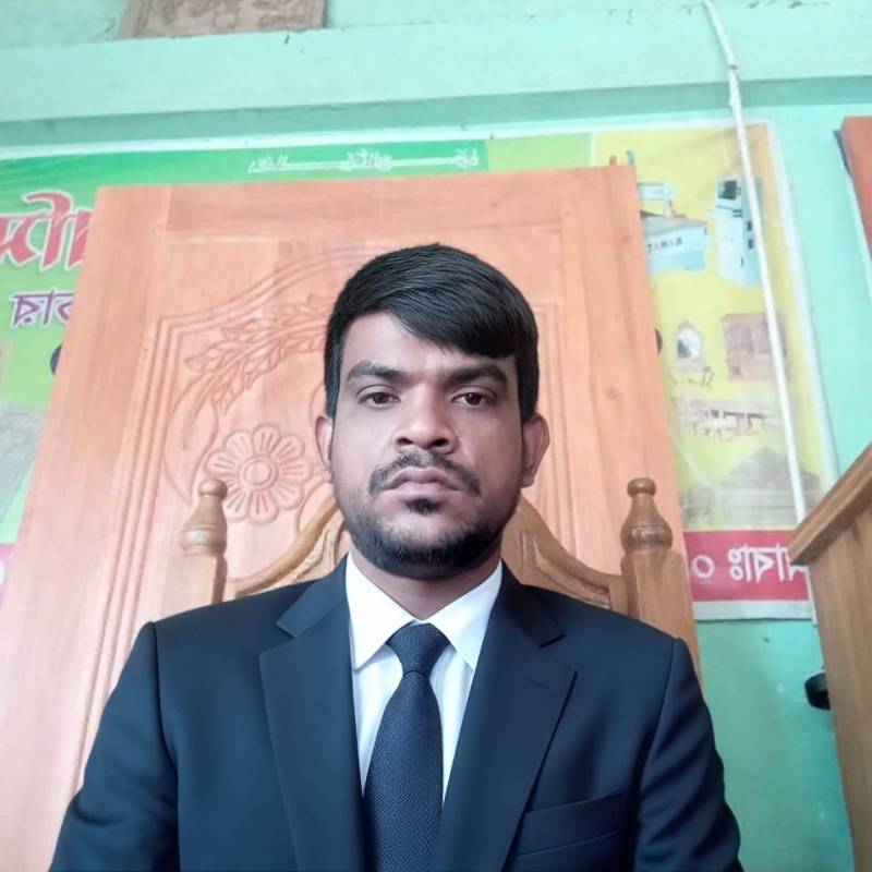 Gofour, 21, Inamenas