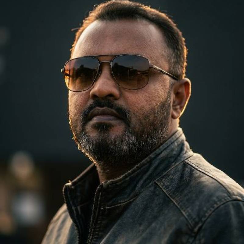 M ISLAM, 40
