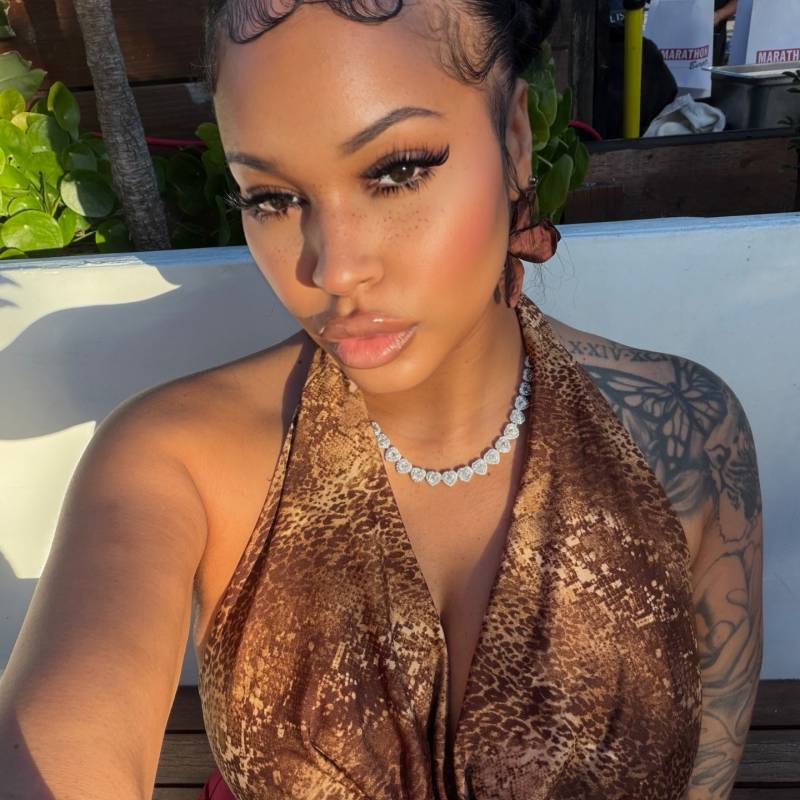 Telsa, 28