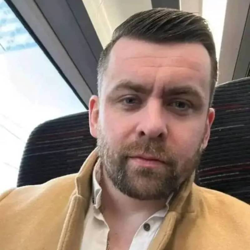 Jonah, 44, Khunays