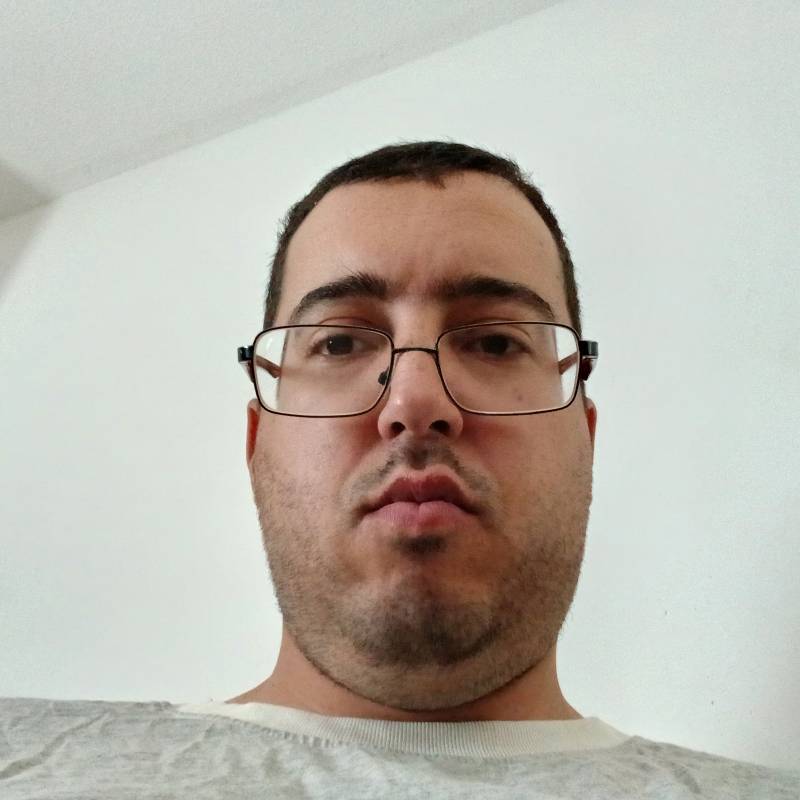Redouan, 39