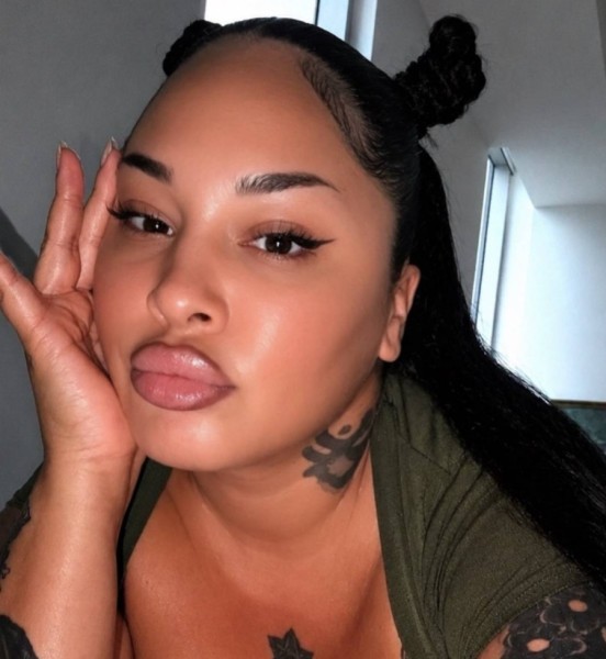 GIGI, 29, Lawrence