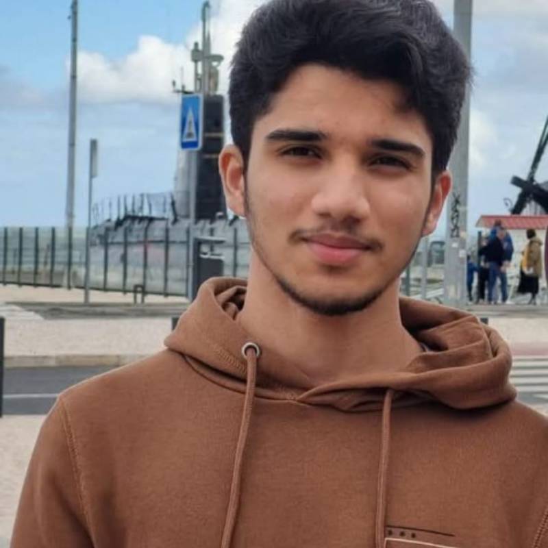 MALIK, 19, Salmata