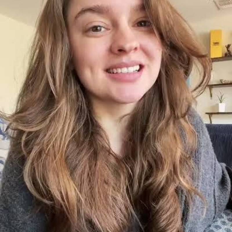 Elie, 31, Yui