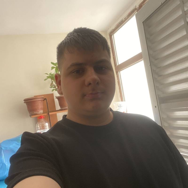 eren, 18, Cornell