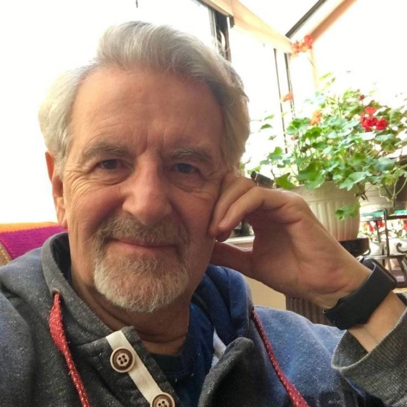 Robert, 56, dating