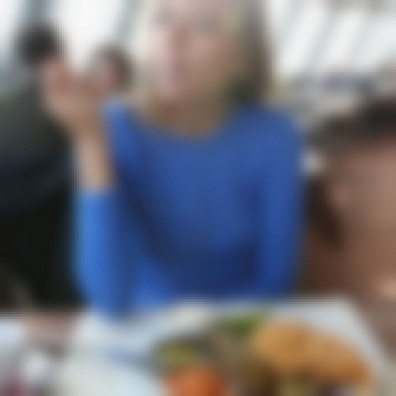 Tina, 31