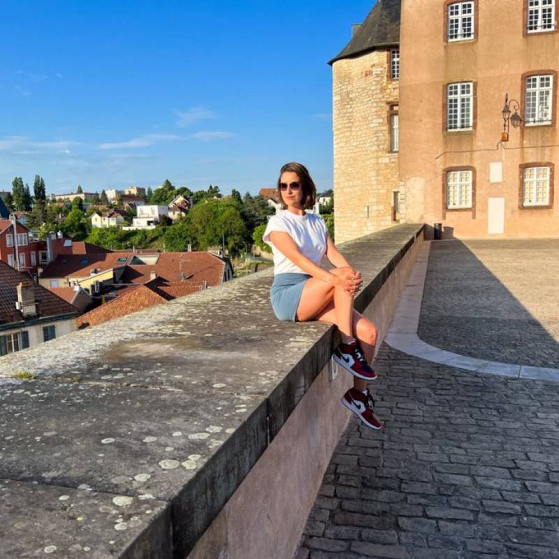 Sandrine, 18, Kudus