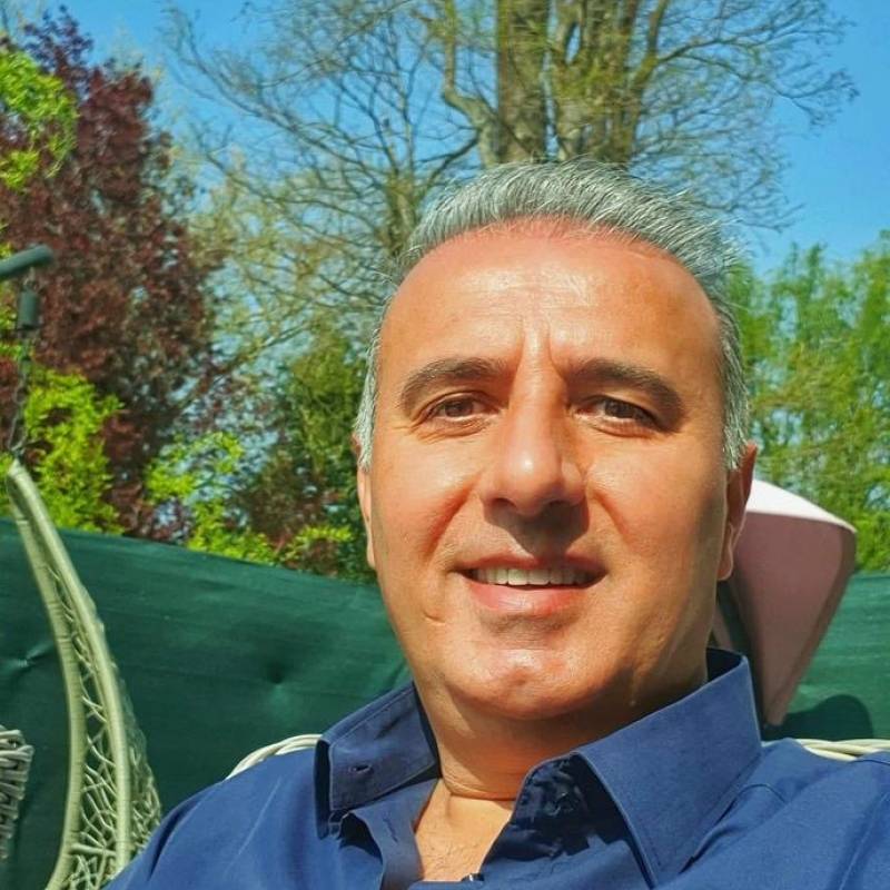 Leon, 49, Mama Khl