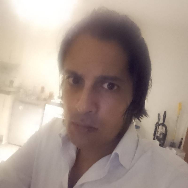 Aziz, 42