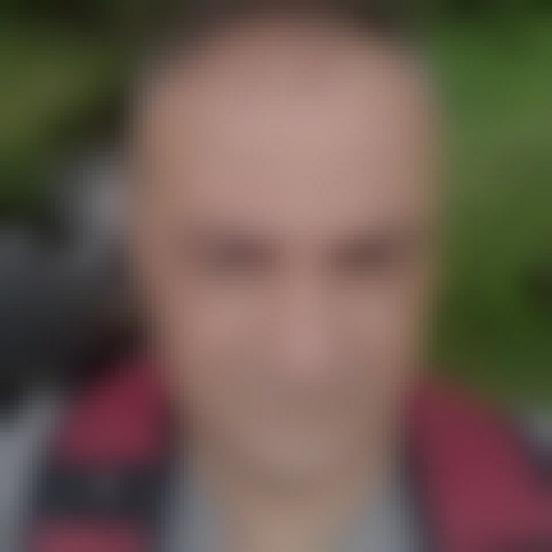 Moro, 41, Tsotsinyurt