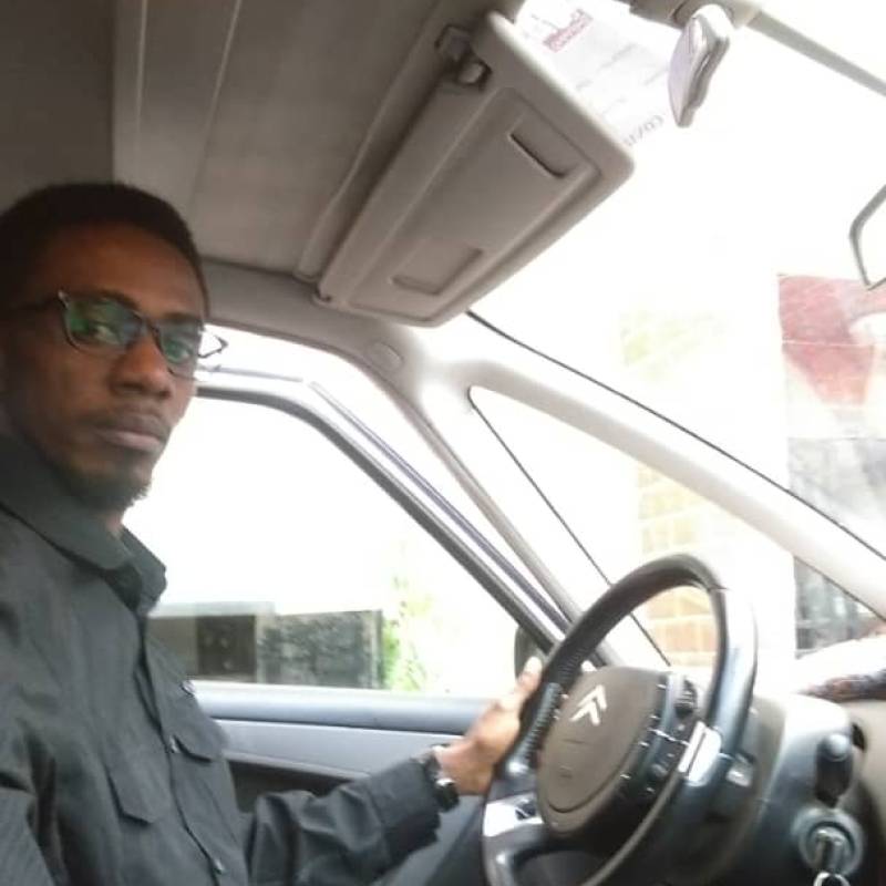 Bonny, 43, Pligunta
