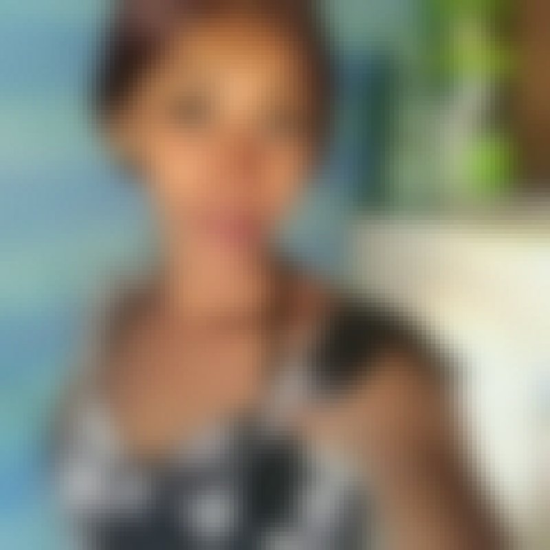 Angella, 27, Madagascar