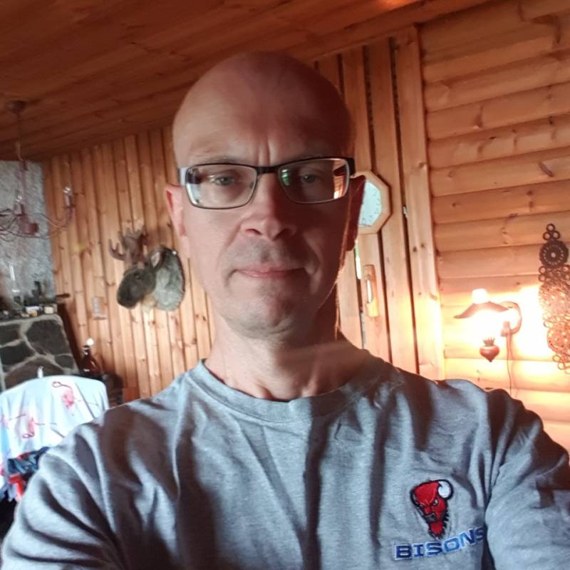Juha, 54, Newry