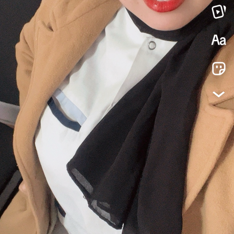 Khadija, 18, Eggertsville