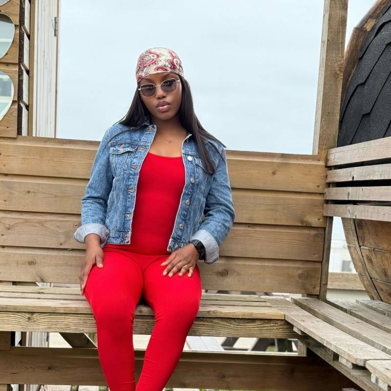 Celia, 32, Sitapur