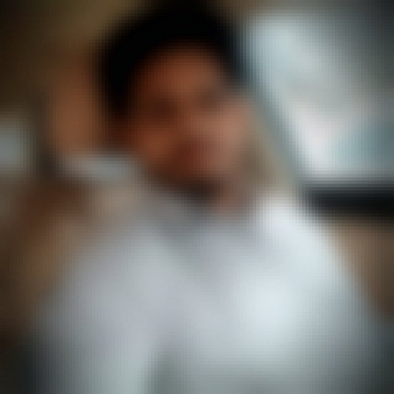Khan, 27, Netherlands