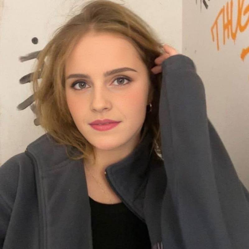Emma Waston, 36, Angol