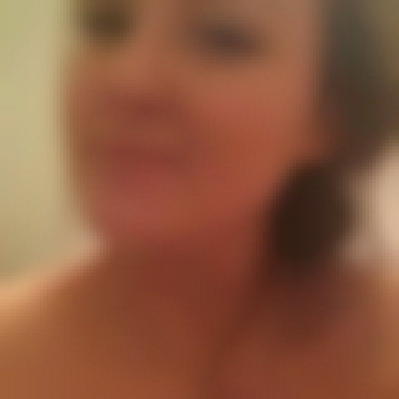 Alliaca, 33, Preston