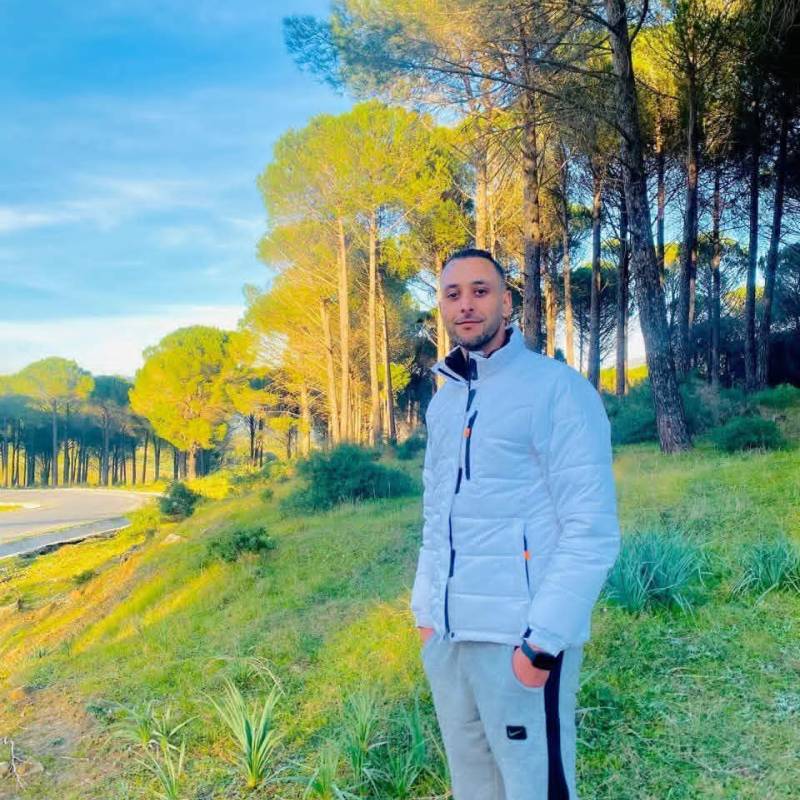 Hama, 34, dating