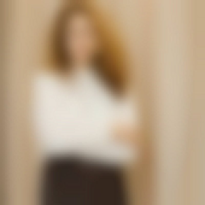 Zlata, 40, Bell