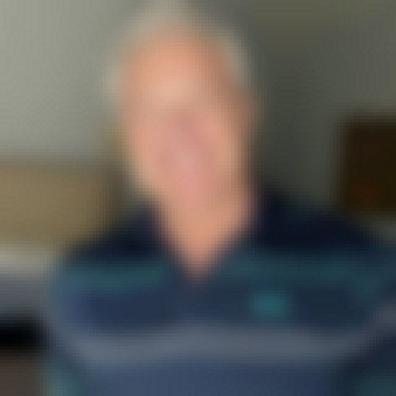 Treyton, 67, Deva