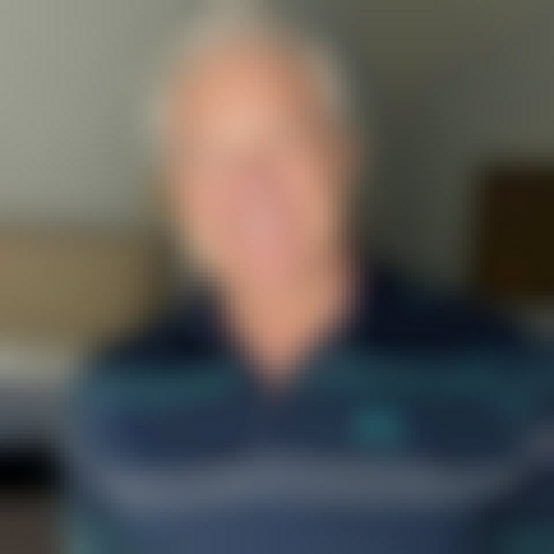 Treyton, 67, India