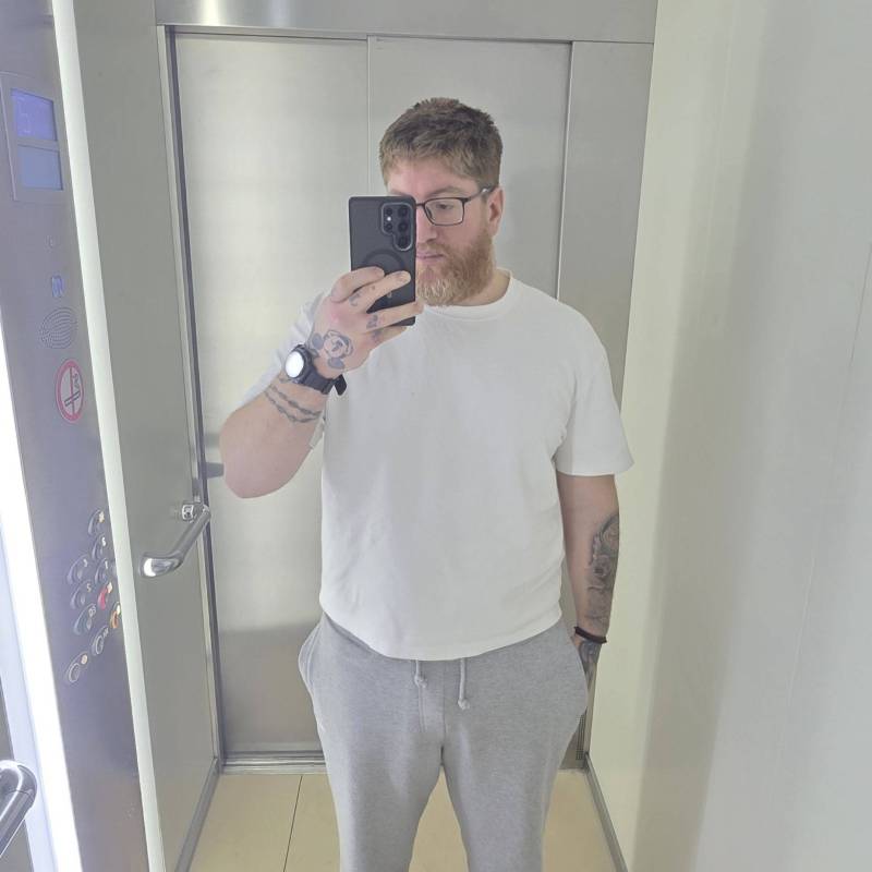 Lazaros, 35, Derry