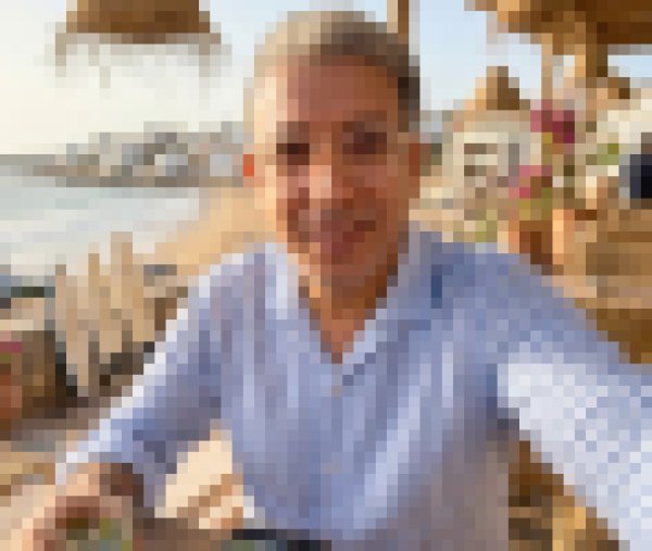 Frizol, 40, Feke