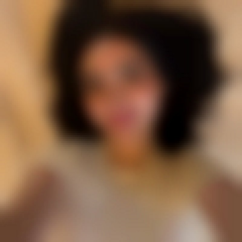 Amber Jones, 29, Sarayan