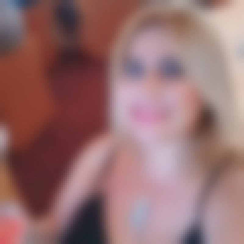 Gloria, 56, Halifax