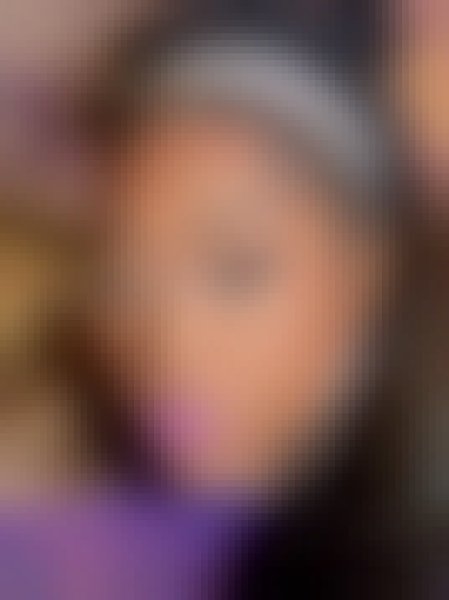 Victoria Jones, 35, Yunzhong
