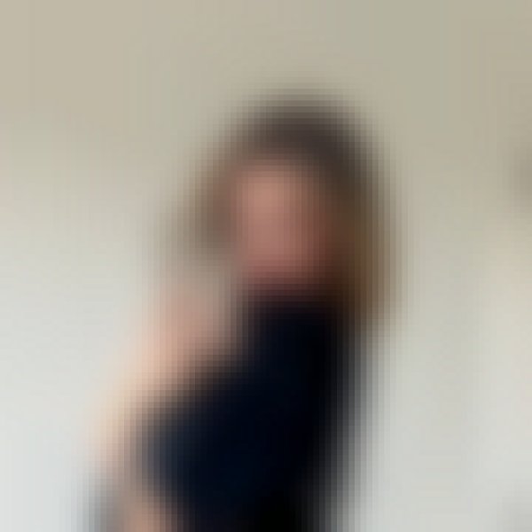 Riley is, 27, Malta