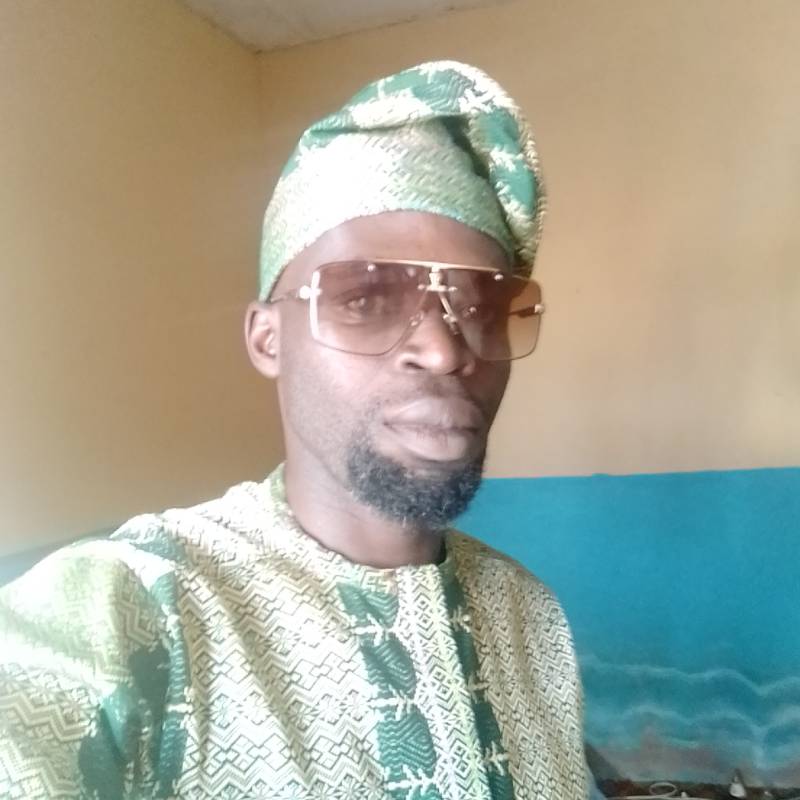 JOSIAH OLYMPIC, 32, Bielefeld