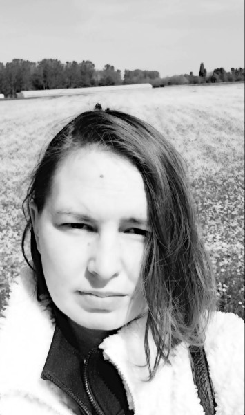 Anastasiia, 37, Raipura