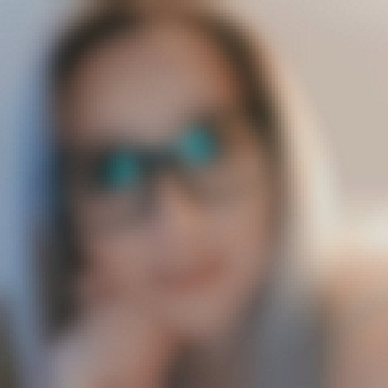 Violet, 34, Madagascar