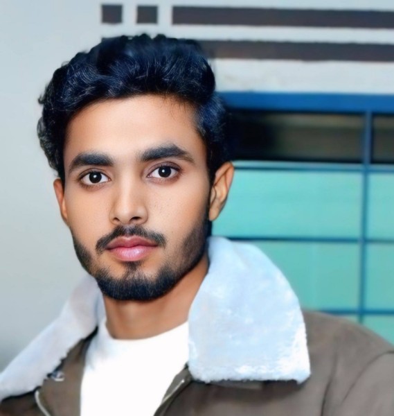 Qasim, 20, Madison