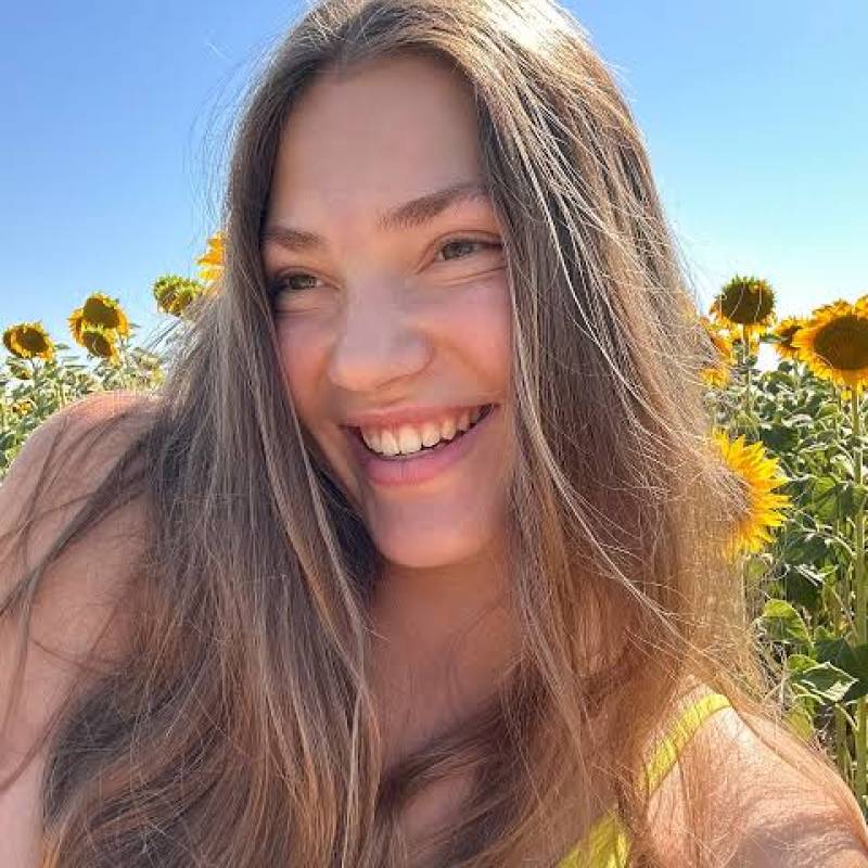 Manuella Layma, 27, Pullman